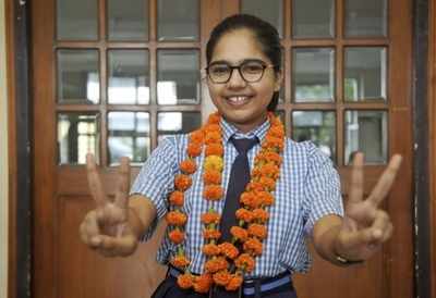 CBSE 12th student who scored 100%, wants to pursue History, learn about India's past
