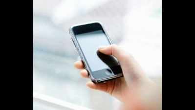 Son uses mom’s phone to play games, spends Rs 5 lakh