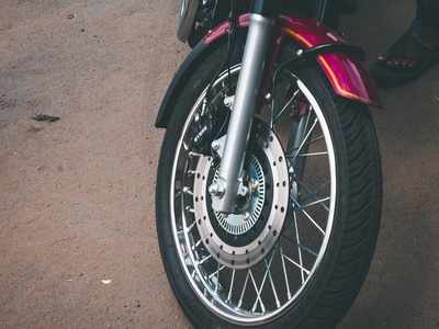 Motorcycle wheel & shocker locks for assured protection