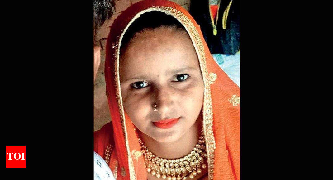 Ghaziabad: Truck hits bike, woman, kids die | Ghaziabad News - Times of ...