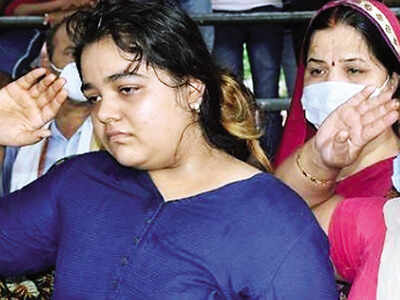 Slain DSP Devendra Mishra’s daughter Vaishnavi