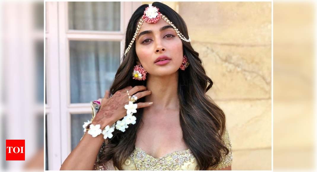 Pooja Hegde Reaches 11 Million Followers On Instagram Shares A Heartwarming Post Hindi Movie