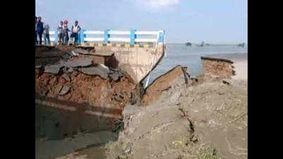 'Not Sattarthat bridge, only approach road of a minor bridge damaged in Gopalganj': Bihar govt