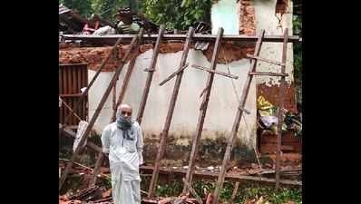 Karnataka: Incessant rains damage houses in Dakshina Kannada