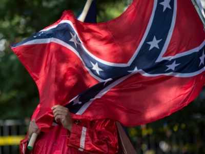 Pentagon bans Confederate flag in way to avoid Trump's wrath