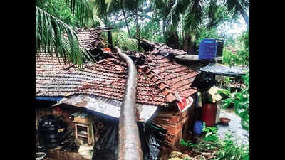 Rs 6,000 crore cyclone damage, Maharashtra seeks Rs 1,100 crore aid