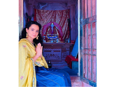 Photo: Kangana Ranaut seeks blessings at her Kuldevi temple in Mandi