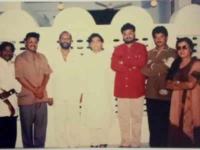 #Throwback: Pa Vijay shares pic of Rahman with lyricists of Thenali