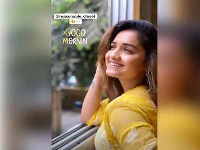 Hruta Durgule looks fresh as a daisy in THIS no-makeup look