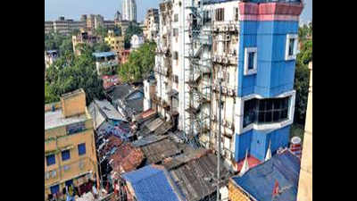 Kolkata: Gariahat hospital, locals lock horns over Covid unit