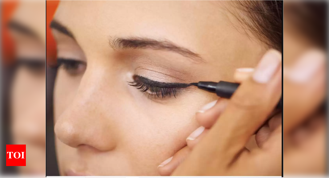 how to make pencil eyeliner stay on all day