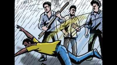 Bengaluru: 5 drunk men attack cop, toll gate staff