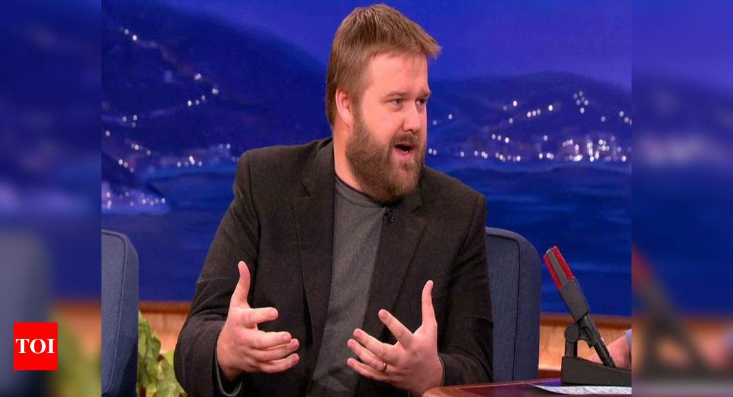 Robert Kirkman: Pandemic will make 'The Walking Dead' film better ...