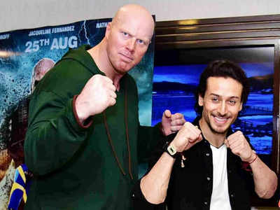 Throwback Tuesday: Tiger Shroff shares a video of his miscalculated kick while rehearsing with ‘A Flying Jatt’ co-star Nathan Jones