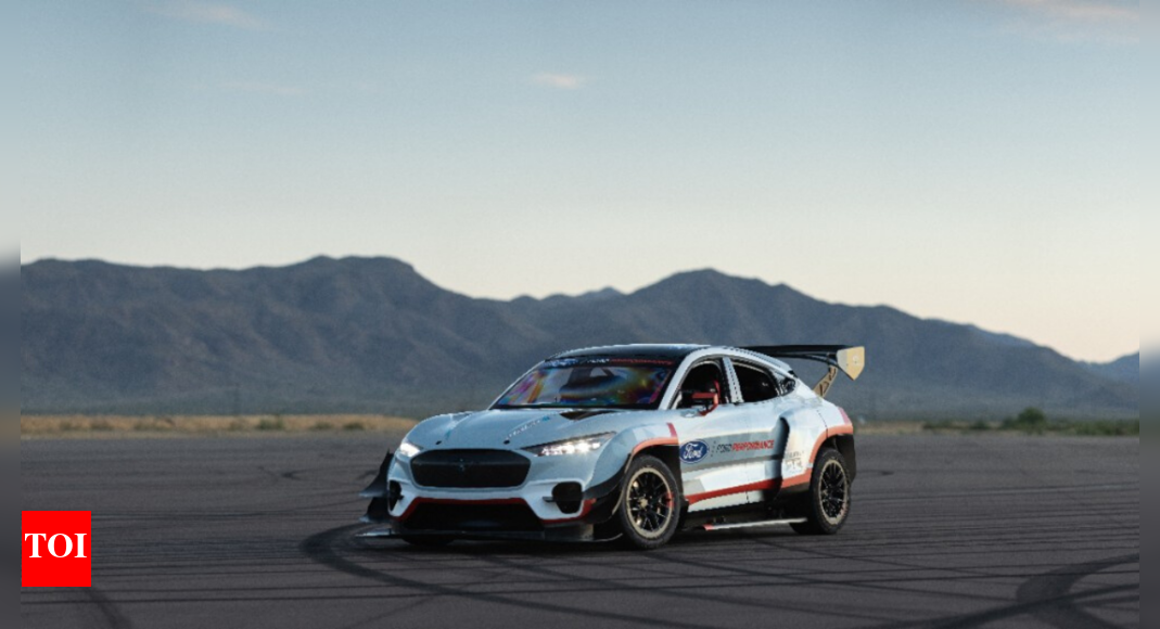 Ford Mustang Mach E: Ford Mustang Mach-E joins race with 1,400 ...