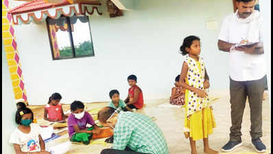 Chhattisgarh: Radio classes to teach Bastar students as smartphones remain out of reach