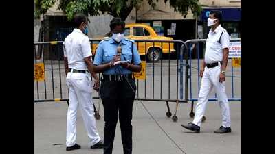 Kolkata police sensitise people about bi-weekly lockdown
