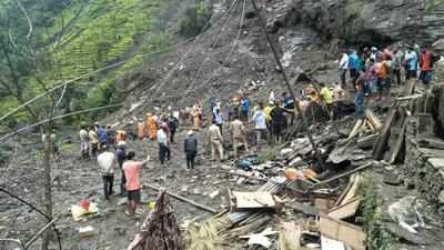 Death toll in landslide rises to 10
