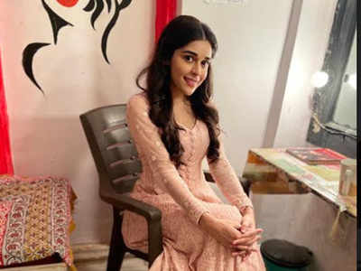 Eisha Singh gets teary-eyed on her first day as she resumes shooting for Ishq Subhan Allah