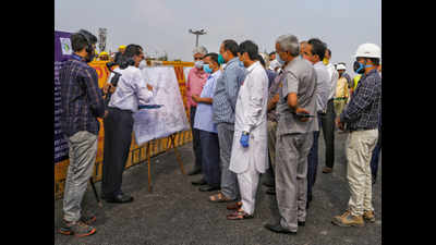 Delhi CM inspects construction work of Shastri Park flyover