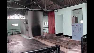 Mangaluru: As Covid-19 deaths spike, ambulance drivers seek furnace at crematorium