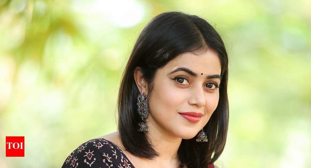 Shamna Kasim: I don't know when I will be able to trust a person again | Malayalam Movie News - Times of India Shamna Kasim: I don't know when I will be able to trust a person again | Malayalam Movie News - Times of India