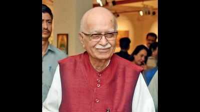 LK Advani deposes in Babri case, cries political vendetta