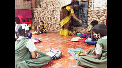 Tamil Nadu: Kids get noon meal at this ‘verandah’ school