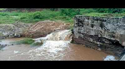 Breach in Amreli’s Triveni Dam