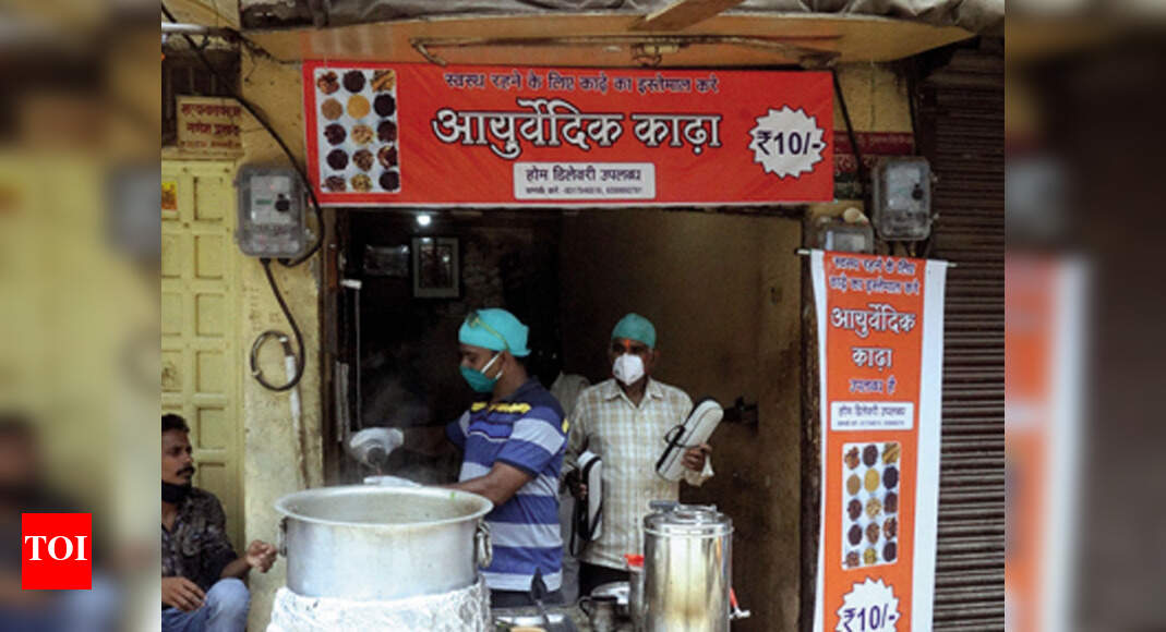 Varanasi: Tea shop owner serves kadha, claims it boosts immunity ...