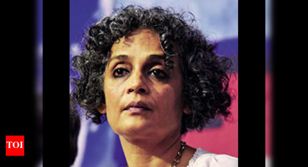 Broken Republic: Three Essays by Arundhati Roy
