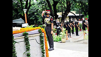 Wreaths laid at National War Memorial for martyrs in Pune