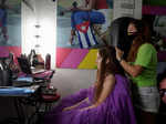 Cuban girls celebrate quinceaneras with new fashion amid pandemic