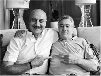 Anupam Kher shares the story behind this EPIC picture with Robert De Niro; calls him 'phenomenal legendary actor'