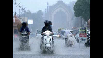 Mercury drops as clouds pour relief on Lucknow