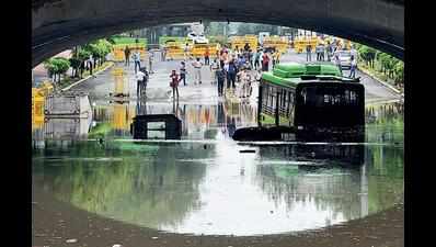 Delhi: Cops to close roads prone to water woes
