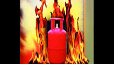 LPG cylinder blast kills three siblings in Kerala