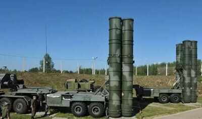 Russia has announced a postponement of delivery of S-400 surface-to-air missile systems to Beijing (File photo)