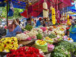 Festival shoppers throng to markets ahead of Varamahalakshmi