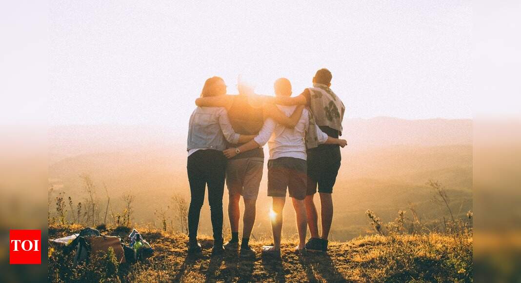 Friendship Day Quotes Wishes Status Messages Quotes By Famous Authors That Describe True Essence Of Friendship