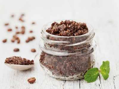 Coffee face scrub for a rejuvenated and younger looking skin