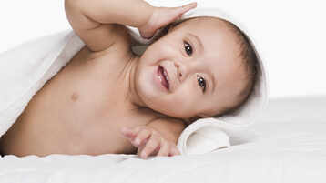 Vaccination of kids is one of the most stressful parts of parenting & here&rsquo;s what makes it easier