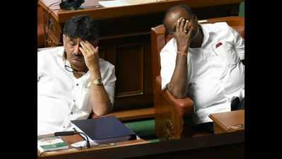 Karnataka: As Congress-JD(S) 'silent pact' ends, Kumaraswamy targets DK Shivakumar