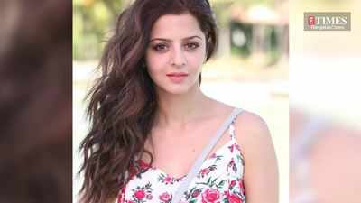 Vedhika Kumar Sex Videos - It's best to wait it out, than risk our lives by going to work: Vedhika |  Kannada Movie News - Times of India