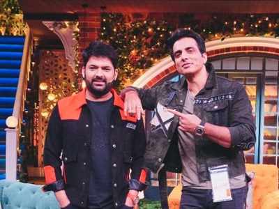 Kapil Sharma jokes that even people roaming normally in the market were  sent to Azamgarh by Sonu Sood; watch the funny video - Times of India