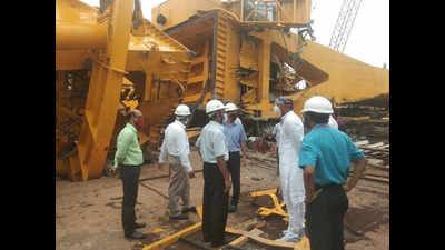 At least 11 dead as crane collapses at Hindustan Shipyard Limited in Vizag