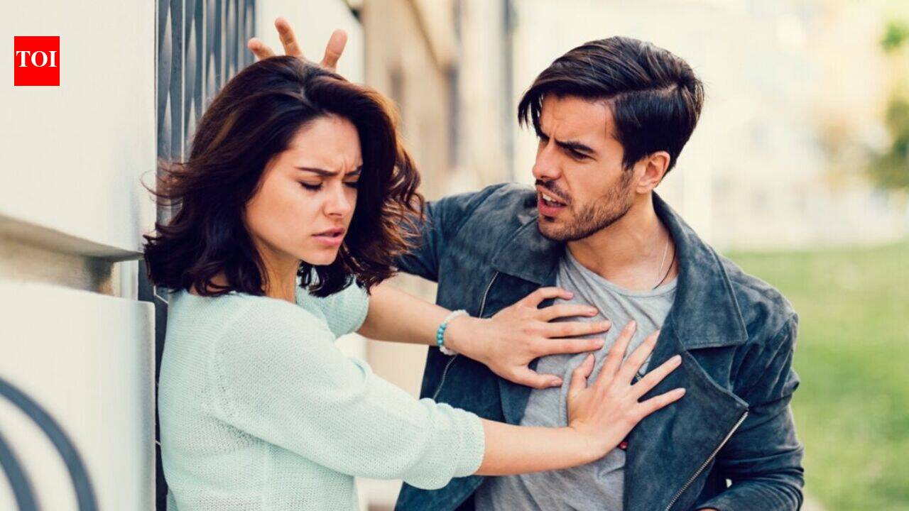 4 zodiac signs who love being dramatic in their relationship