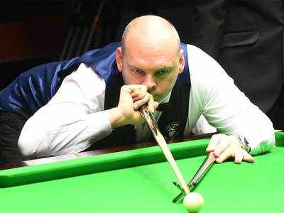 Stuart Bingham blames sterilised snooker balls for sloppy start to World Championships