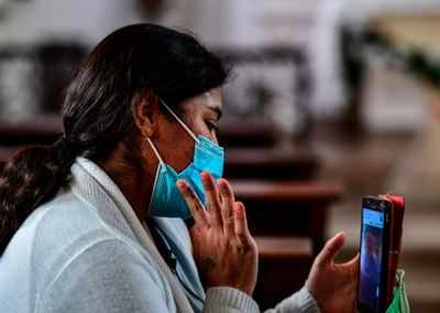 Centre asks states, UTs to allow hospitalised Covid-19 patients use smartphones to interact with kin