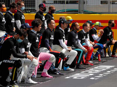 Drivers take a knee in renewed F1 anti-racism campaign